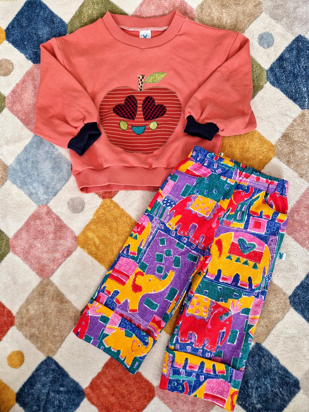 Lovely Apple Sweatshirt - Aged 2-3