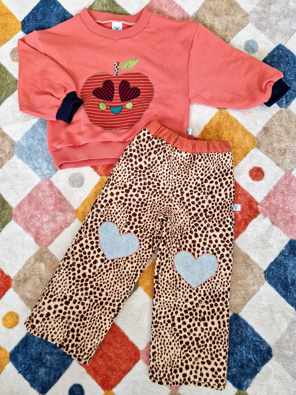 Lovely Apple Sweatshirt - Aged 2-3